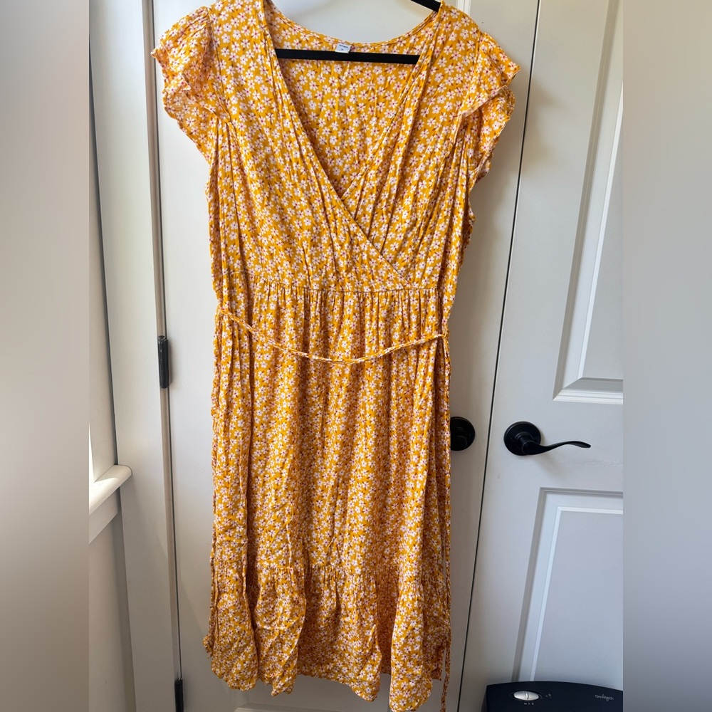 Old Navy Yellow Gold Flutter Sleeve Midi Sundress
